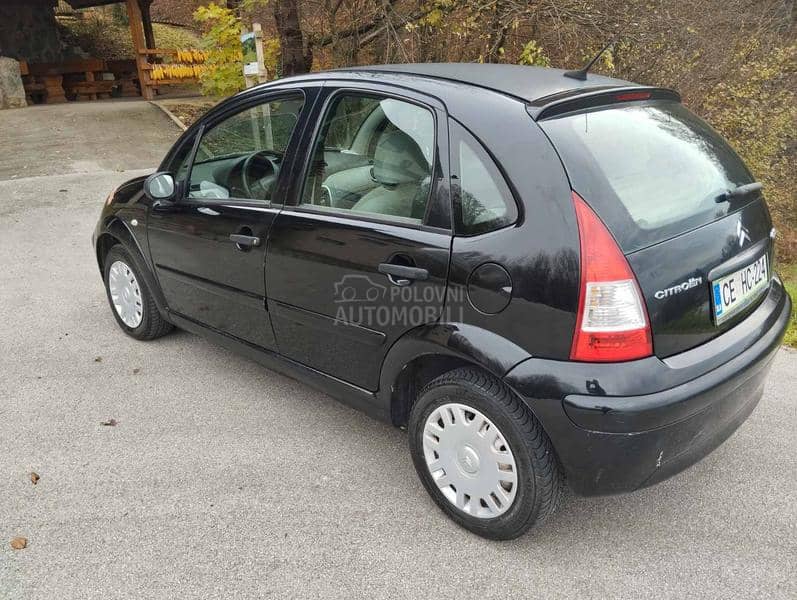 Citroen C3 2006. god. -  kompletan auto u delovima