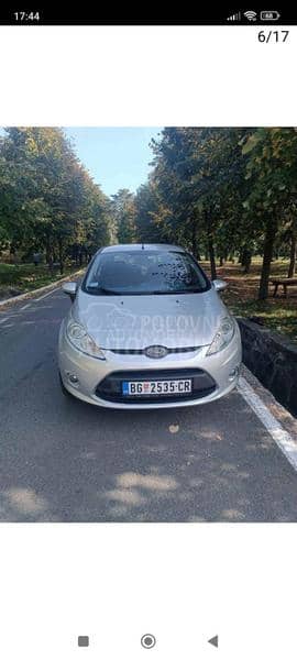 Ford Fiesta TITANIUM 1.6