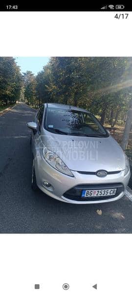 Ford Fiesta TITANIUM 1.6