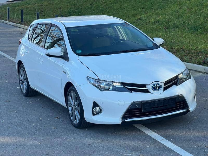 Toyota Auris 1.8 Hybrid