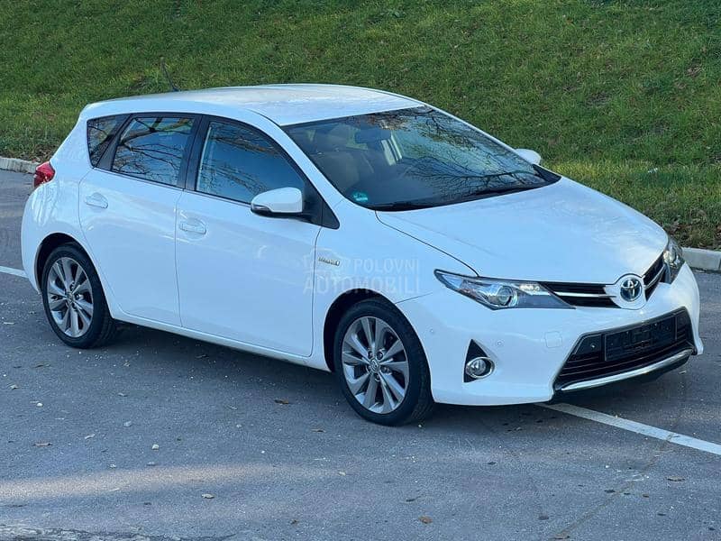 Toyota Auris 1.8 Hybrid