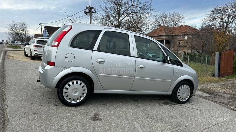 Opel Meriva o D l i č N a