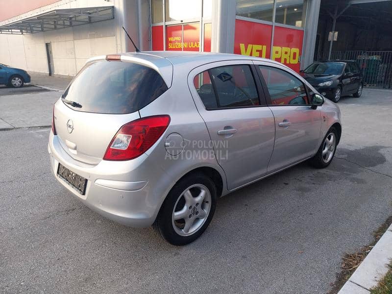 Opel Corsa D 1.2b