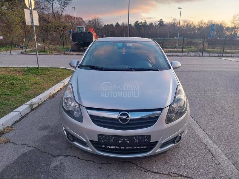 Opel Corsa D 1.2b