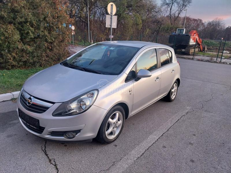 Opel Corsa D 1.2b