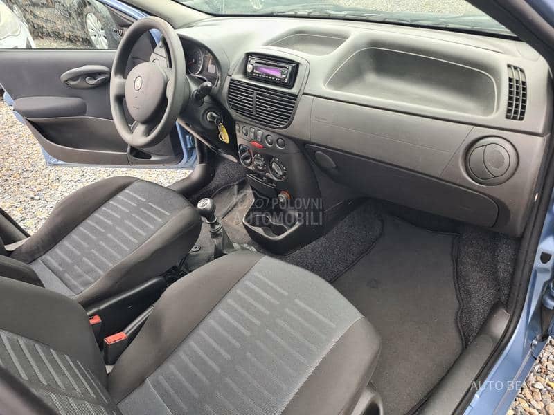 Fiat Punto 1.2 8v