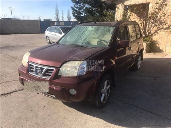 Nissan X-Trail T30 2005. god. -  kompletan auto u delovima