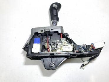 Ručica automatskog menjača za Nissan X-Trail od 2001. do 2013. god.