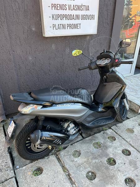 Piaggio Beverly 300