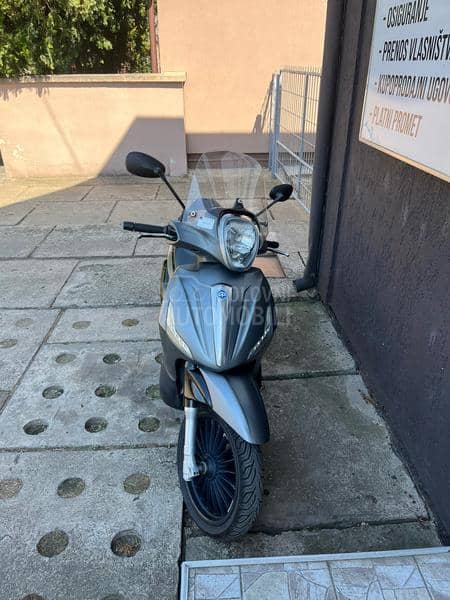 Piaggio Beverly 300