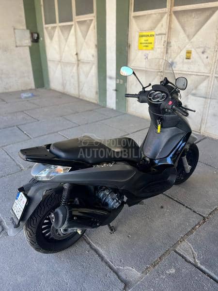 Piaggio Beverly 300