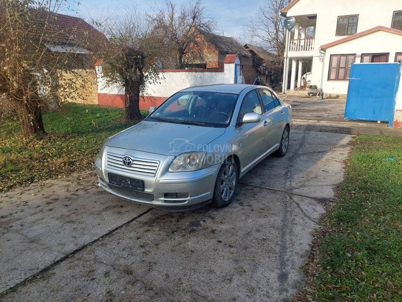 Toyota Avensis 