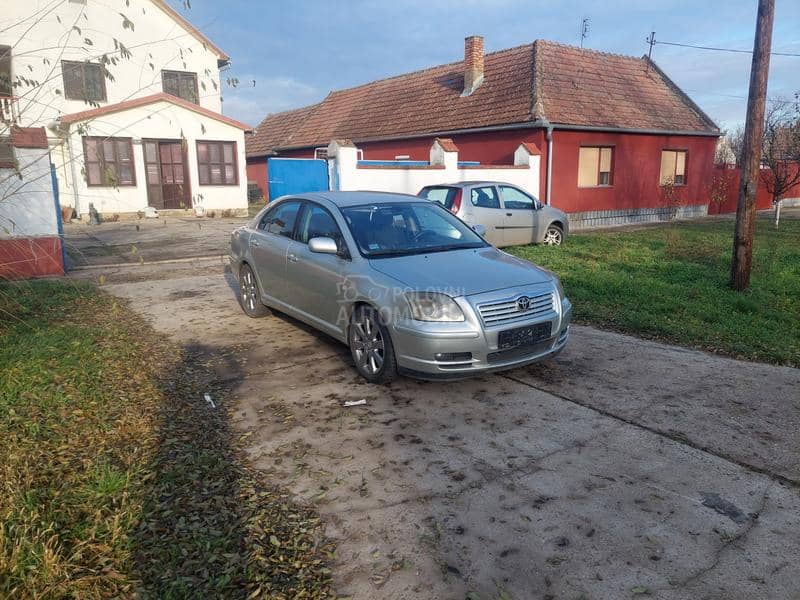 Toyota Avensis 