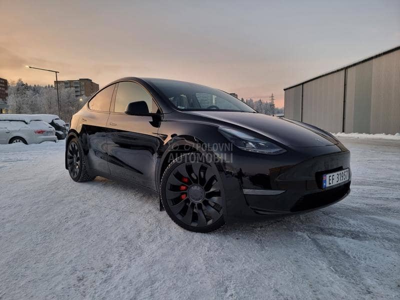 Tesla Model Y Performance AWD