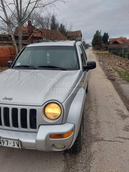 Jeep Liberty 2.5