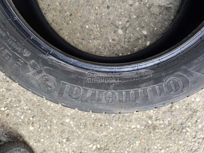 Continental 215/55 R17 Letnja