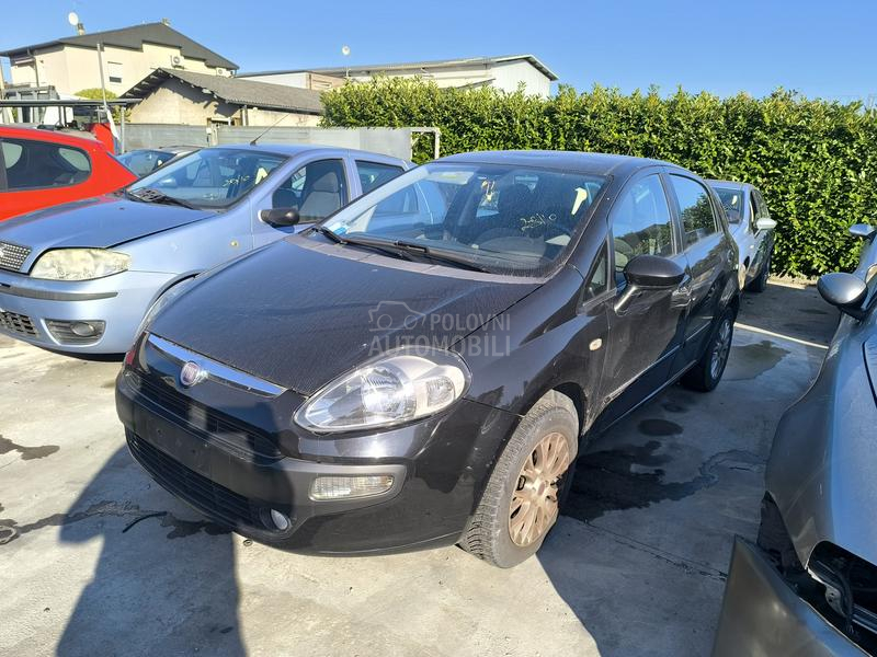 Fiat EVO 2010. god. -  kompletan auto u delovima