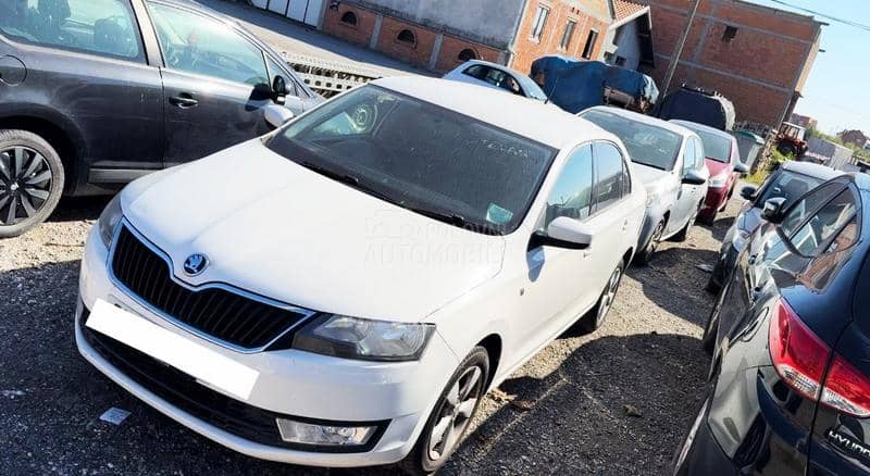 Škoda Rapid -  kompletan auto u delovima