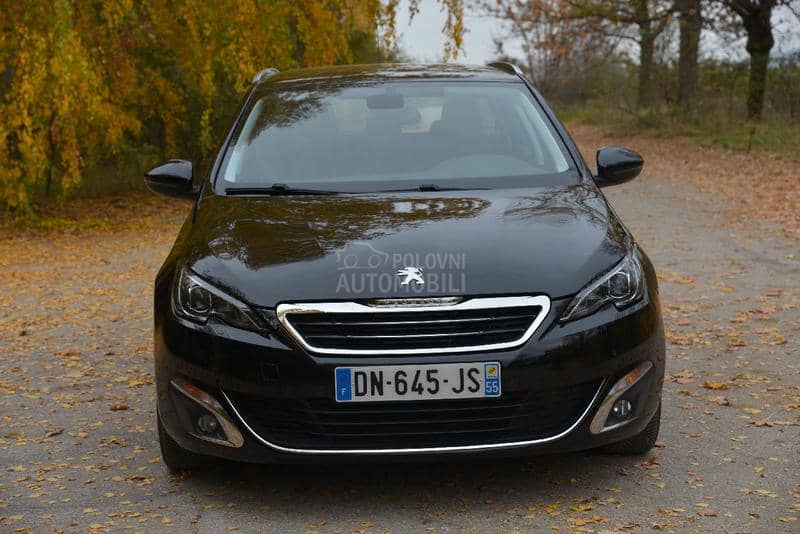 Peugeot 308 1.2b