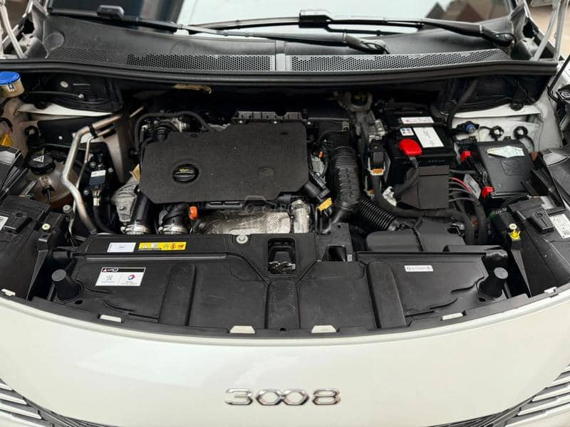 Peugeot 3008 1.5 Hdi PeRlA bela