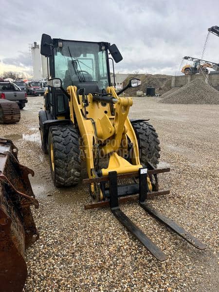 CAT 907M