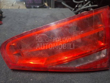 stop svetlo desno za Audi A4 od 2012. do 2015. god.
