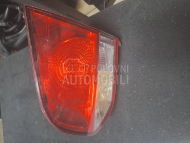 Stop svetlo. desno za Volkswagen Golf 6 od 2001. do 2012. god.