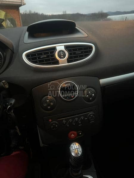 Renault Clio 1.5 dci 6brz CH