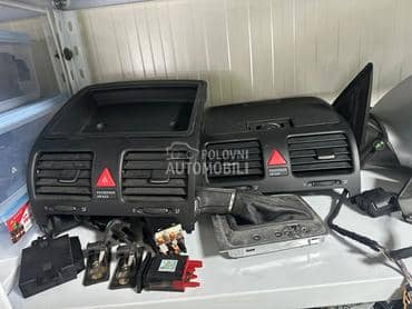 Središnja konzola za Volkswagen Golf 5 od 2004. do 2009. god.