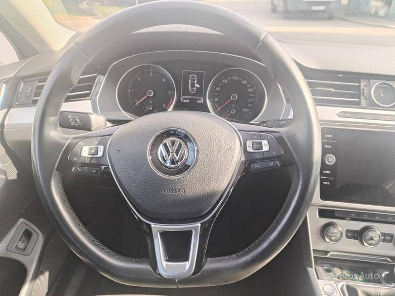 Volkswagen Passat B8 Comfortline 2.0 TDI