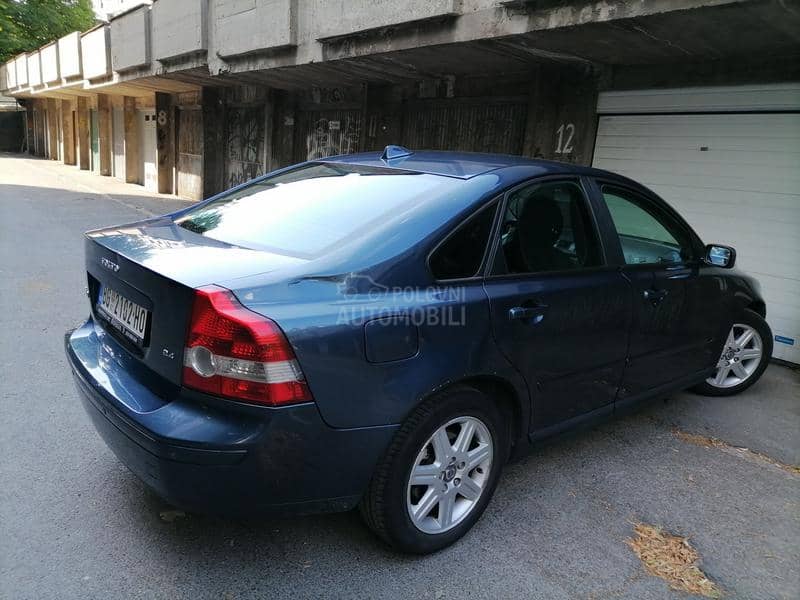 Volvo S40 2.4