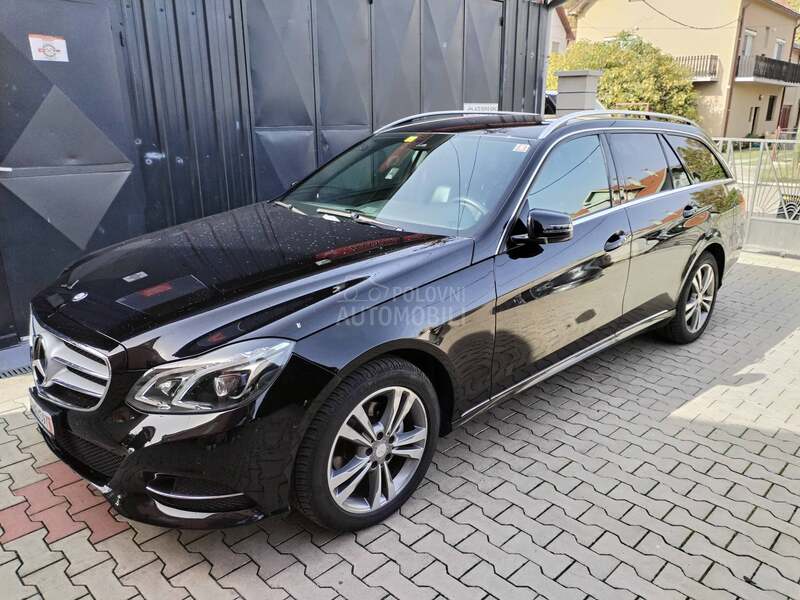 Mercedes Benz E 200 