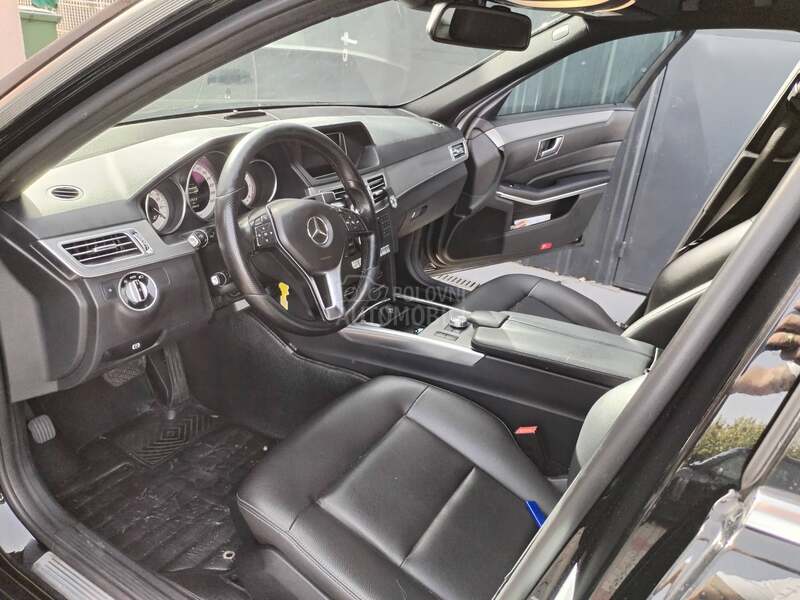 Mercedes Benz E 200 