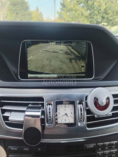 Mercedes Benz E 200 