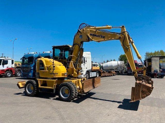 Komatsu PW 118 MR8 /Mobilni Bager