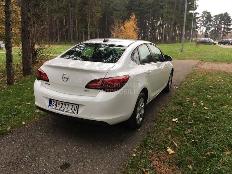 Opel Astra J 1.6 cdti