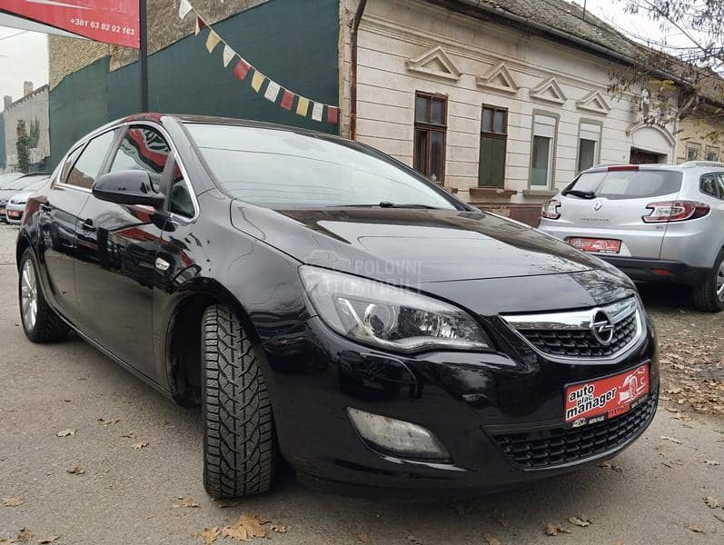 Opel Astra J 