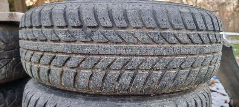 Barum 195/65 R15 Zimska