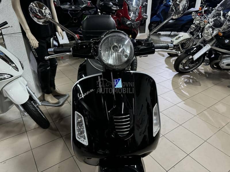 Vespa GTS 125 SUPER