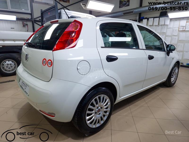 Fiat Grande Punto 4 Sedista N1