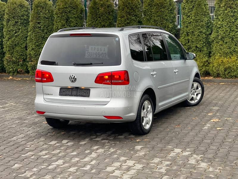 Volkswagen Touran 