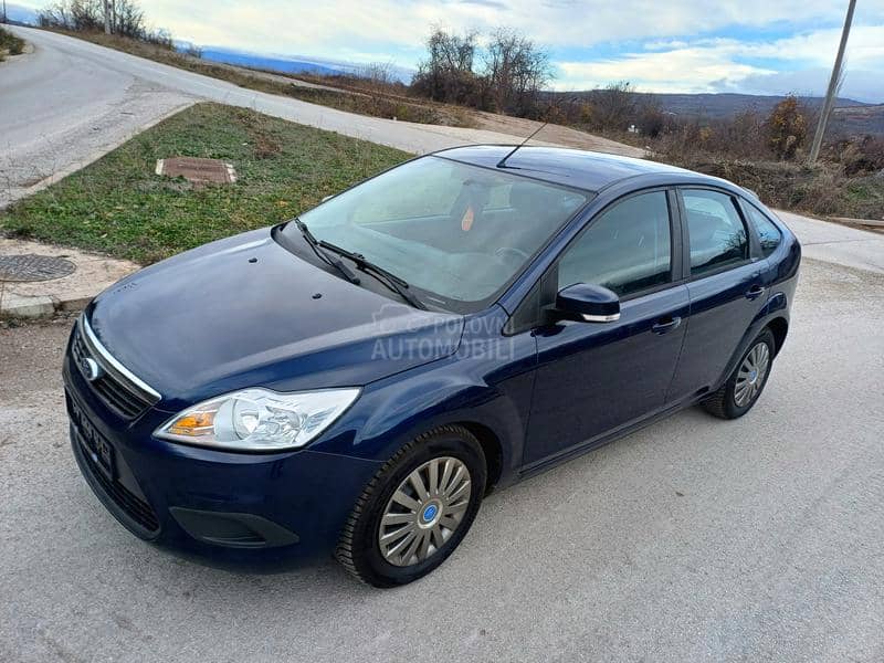 Ford Focus 1.6i CH