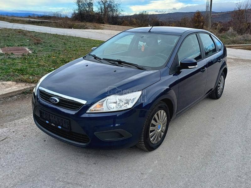 Ford Focus 1.6i CH