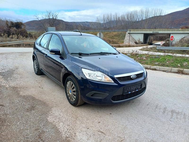 Ford Focus 1.6i CH