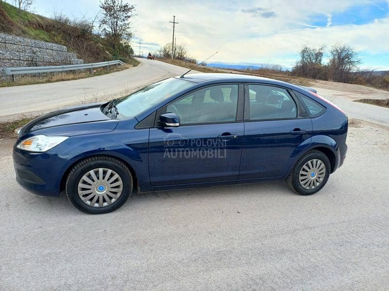 Ford Focus 1.6i CH