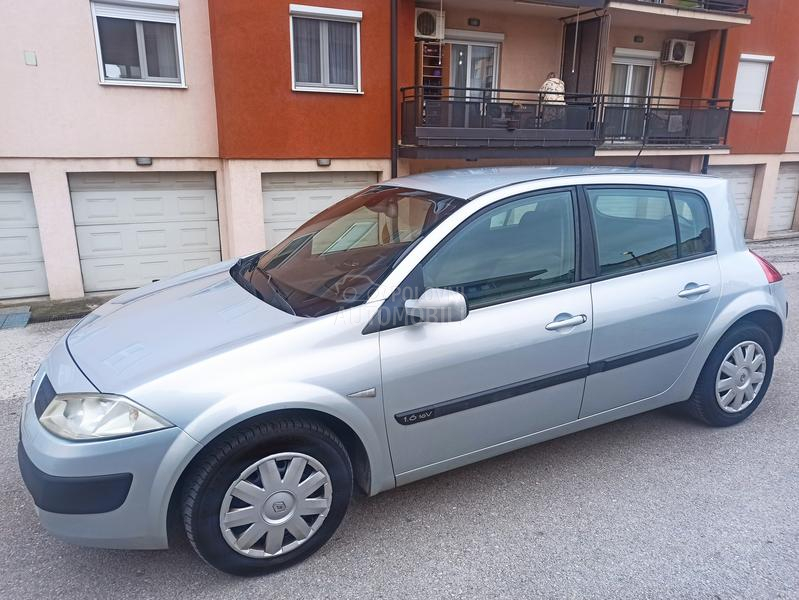 Renault Megane 1.6 5v / DUG0 REG