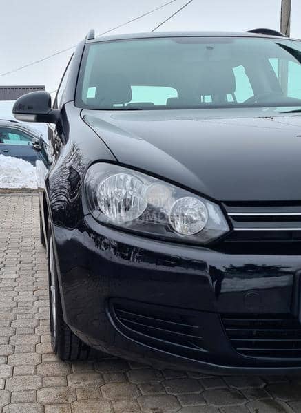 Volkswagen Golf 6 1.6TDI  BLUEMOTION