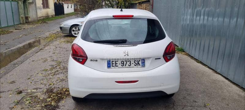 Peugeot 208 1.6 HDI