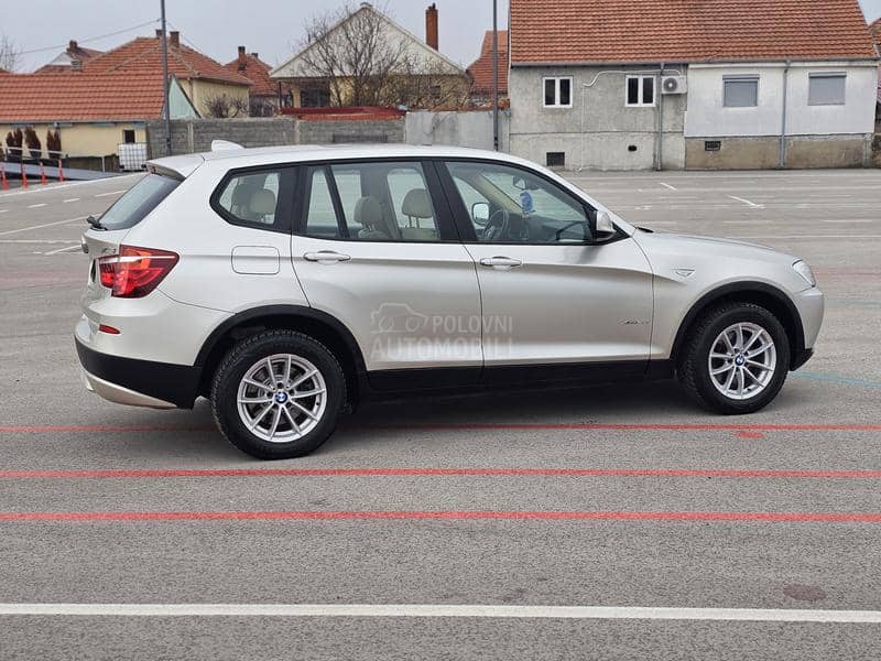 BMW X3 2.0i XdrivePanoCH