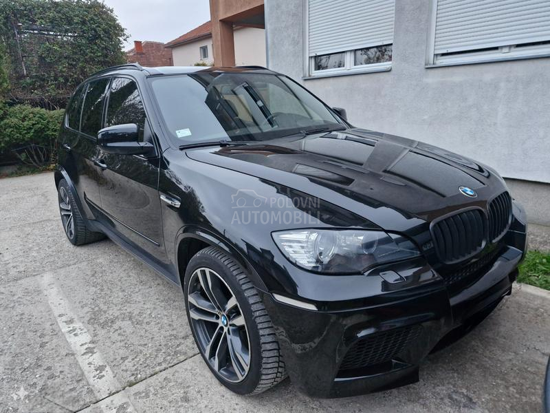 BMW X5 M 4.4 V8/555 HP